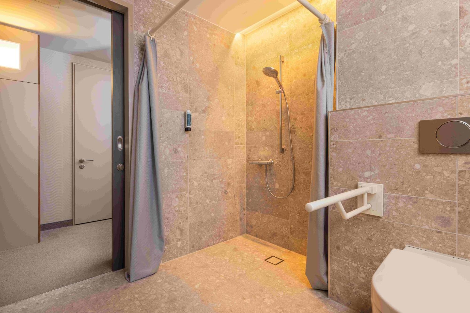 Styles Monheim Hotel 3*